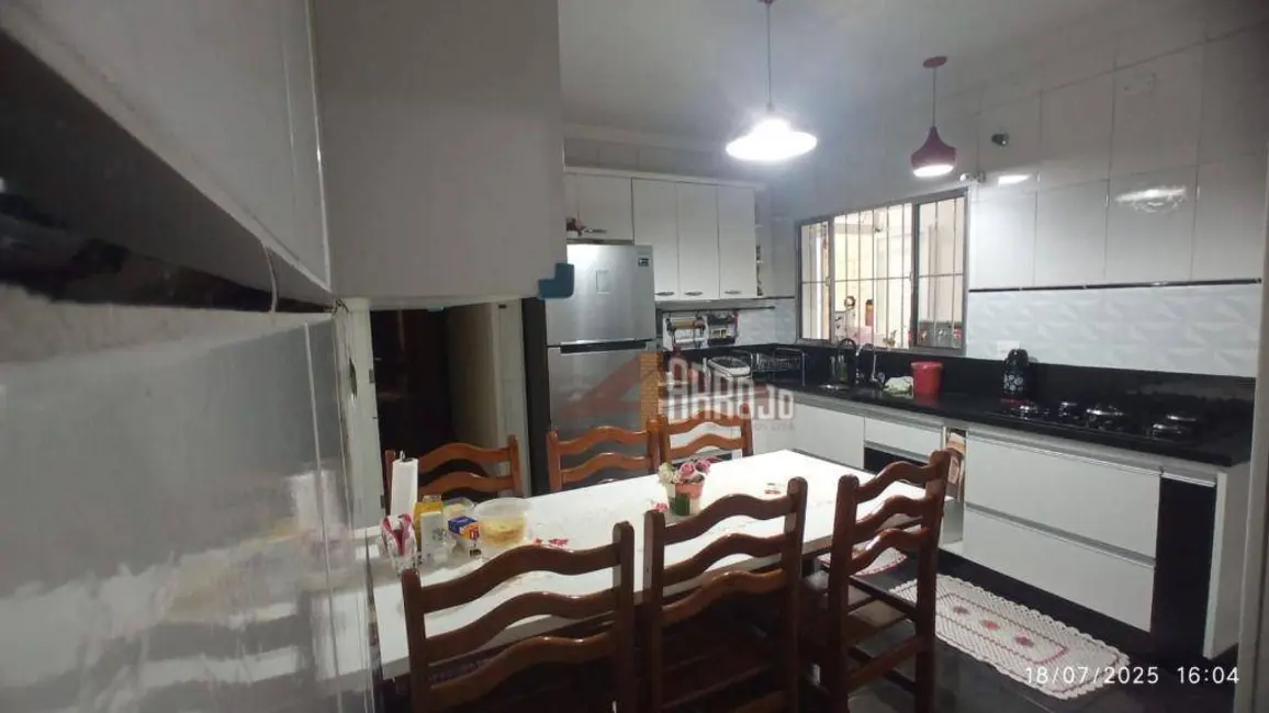 Foto 3 de Sobrado com 3 quartos à venda, 150m2 em Vila Rio Branco, São Paulo - SP