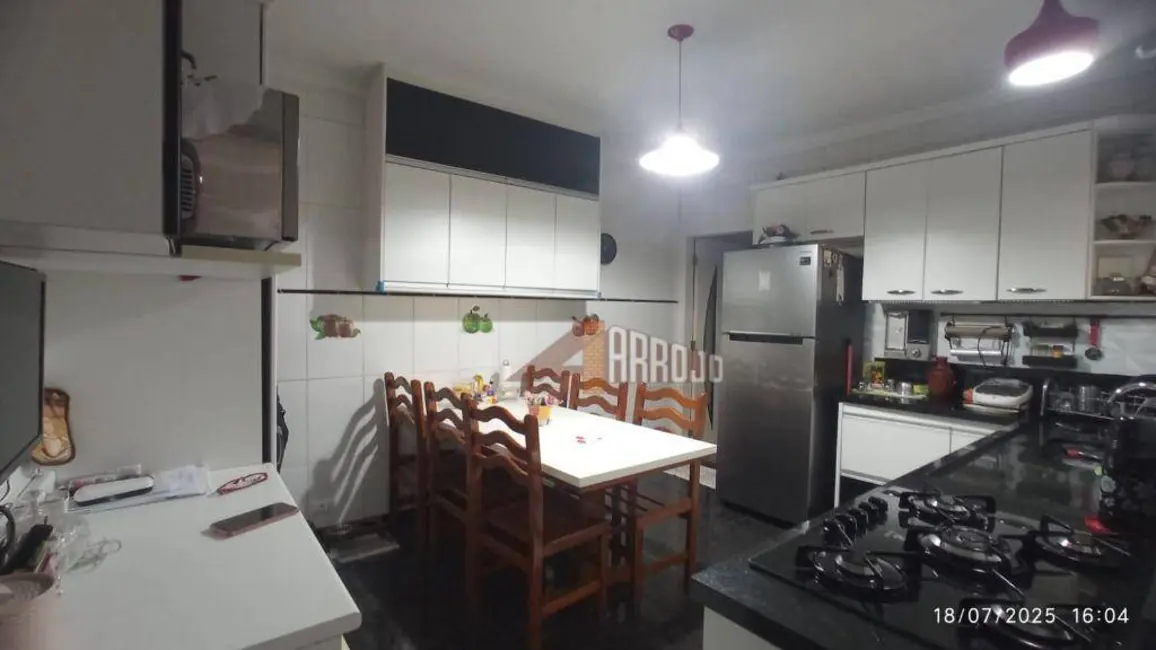 Foto 1 de Sobrado com 3 quartos à venda, 150m2 em Vila Rio Branco, São Paulo - SP
