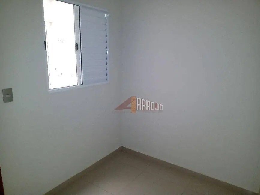 Foto 3 de Apartamento com 2 quartos para alugar, 40m2 em Vila Nova Savoia, São Paulo - SP