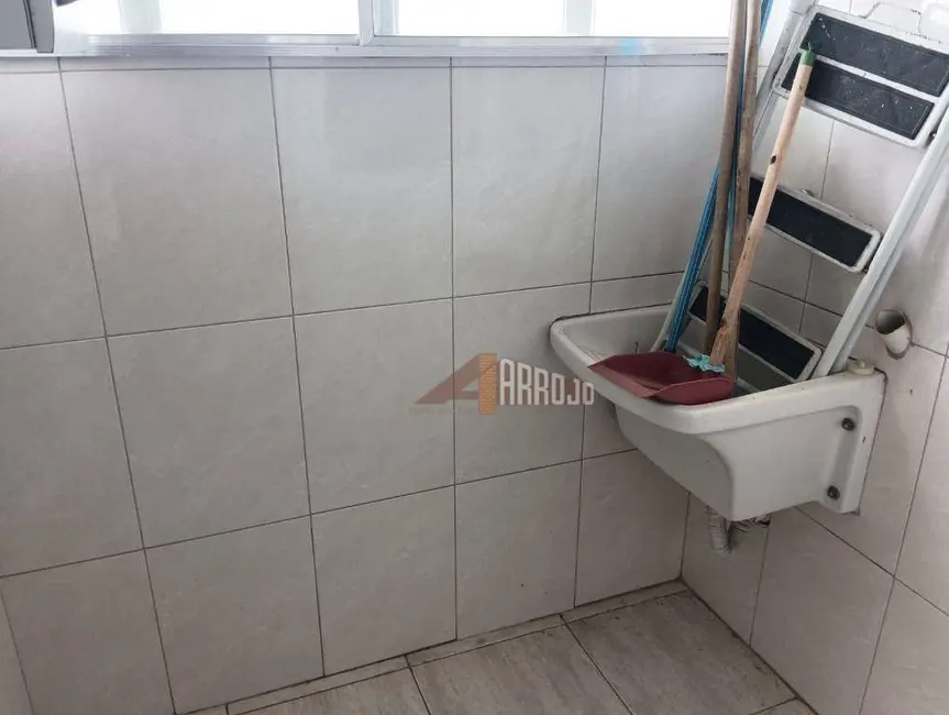 Foto 5 de Apartamento com 2 quartos à venda, 90m2 em Vila Santana, São Paulo - SP