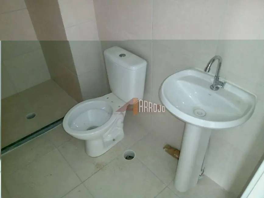 Kitnet com 1 quarto para alugar, 35m2 em Jardim América da Penha, São Paulo - SP - imagem 9 Foto 9 de Kitnet com 1 quarto para alugar, 35m2 em Jardim América da Penha, São Paulo - SP