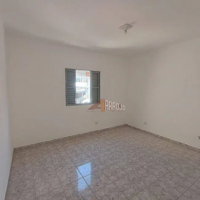 Casa com 1 quarto para alugar, 60m2 em Jardim Ponte Rasa, São Paulo - SP - imagem 2 Foto 2 de Casa com 1 quarto para alugar, 60m2 em Jardim Ponte Rasa, São Paulo - SP