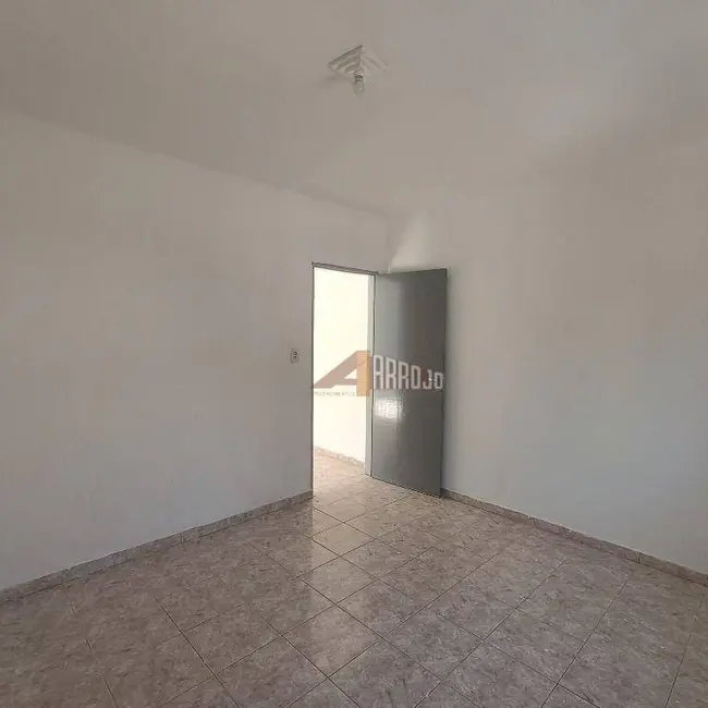 Casa com 1 quarto para alugar, 60m2 em Jardim Ponte Rasa, São Paulo - SP - imagem 4 Foto 4 de Casa com 1 quarto para alugar, 60m2 em Jardim Ponte Rasa, São Paulo - SP