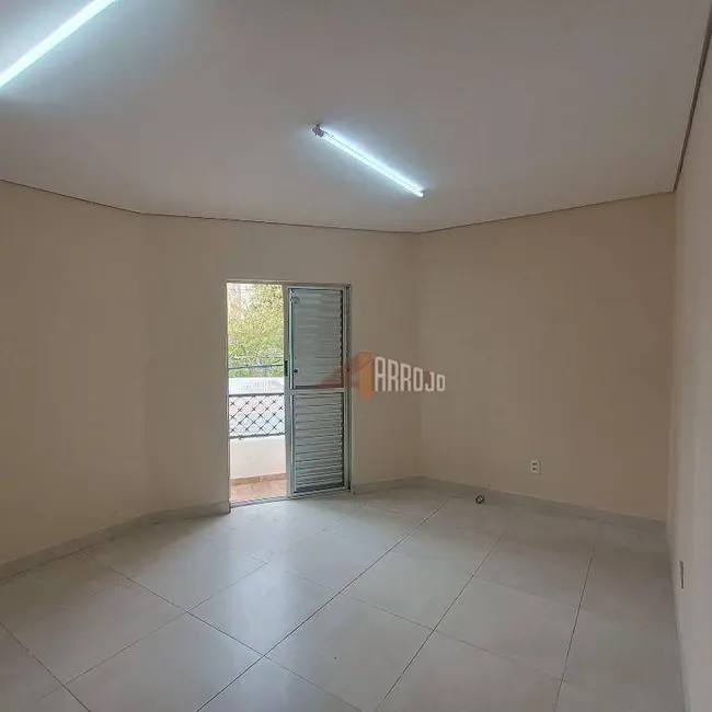 Casa com 2 quartos para alugar, 60m2 em Vila Santo Estevão, São Paulo - SP - imagem 3 Foto 3 de Casa com 2 quartos para alugar, 60m2 em Vila Santo Estevão, São Paulo - SP