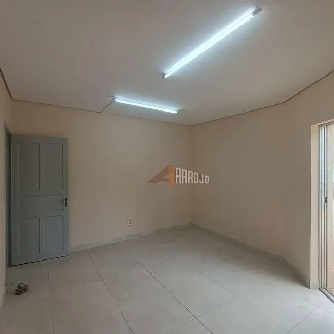 Casa com 2 quartos para alugar, 60m2 em Vila Santo Estevão, São Paulo - SP - imagem 5 Foto 5 de Casa com 2 quartos para alugar, 60m2 em Vila Santo Estevão, São Paulo - SP
