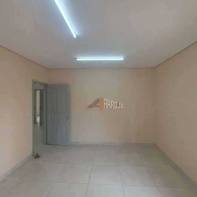 Casa com 2 quartos para alugar, 60m2 em Vila Santo Estevão, São Paulo - SP - imagem 4 Foto 4 de Casa com 2 quartos para alugar, 60m2 em Vila Santo Estevão, São Paulo - SP