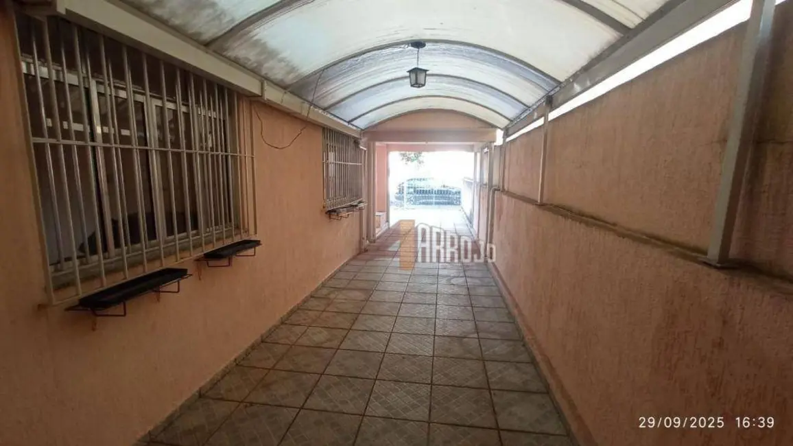 Casa com 2 quartos à venda, 400m2 em Vila Ré, São Paulo - SP - imagem 5 Foto 5 de Casa com 2 quartos à venda, 400m2 em Vila Ré, São Paulo - SP