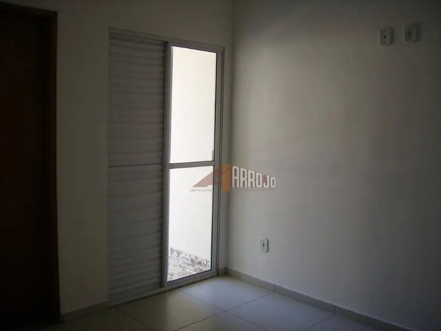 Foto 2 de Sobrado com 2 quartos para alugar, 90m2 em Vila Pierina, São Paulo - SP