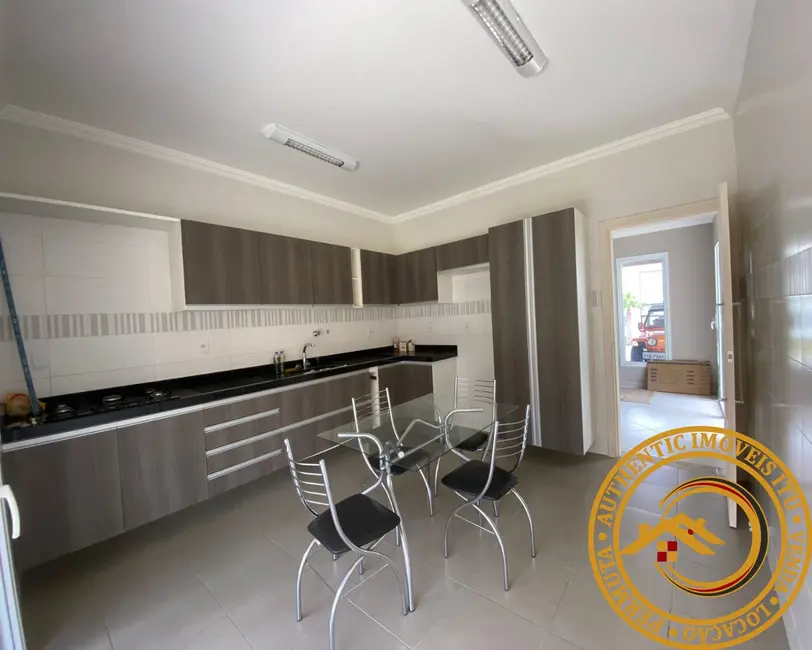 Foto 3 de Casa de Condomínio com 3 quartos à venda, 210m2 em Itapecerica, Salto - SP