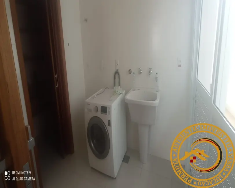 Casa de Condomínio com 3 quartos para alugar, 250m2 em Rancho Feliz, Salto - SP - imagem 6 Foto 6 de Casa de Condomínio com 3 quartos para alugar, 250m2 em Rancho Feliz, Salto - SP