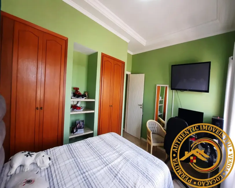 Casa com 3 quartos à venda, 179m2 em Loteamento Terras de São Pedro e São Paulo, Salto - SP - imagem 9 Foto 9 de Casa com 3 quartos à venda, 179m2 em Loteamento Terras de São Pedro e São Paulo, Salto - SP