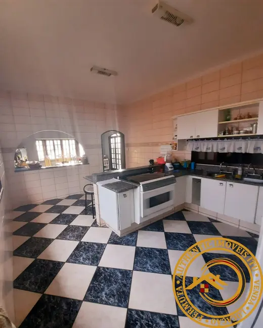 Foto 6 de Casa com 4 quartos à venda, 212m2 em Jardim Paraíso, Itu - SP