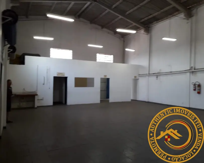 Foto 6 de Armazém / Galpão à venda, 250m2 em Vila Ianni, Itu - SP