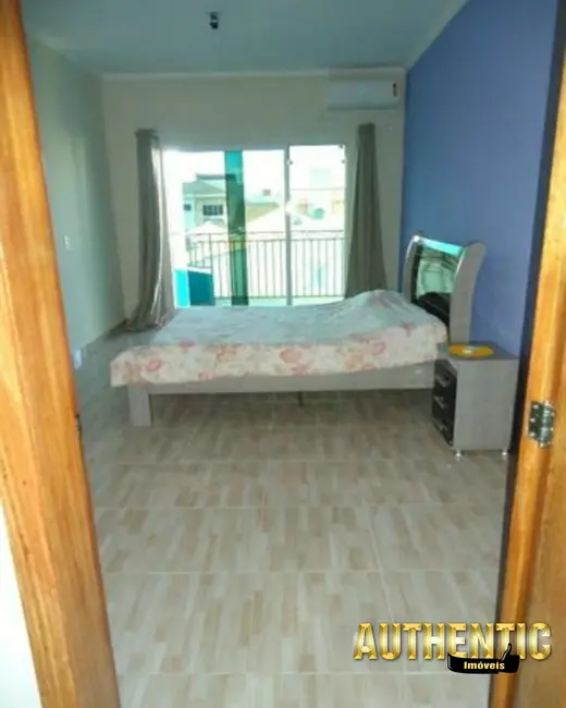 Casa de Condomínio com 3 quartos à venda, 211m2 em Parque São Bento, Sorocaba - SP - imagem 4 Foto 4 de Casa de Condomínio com 3 quartos à venda, 211m2 em Parque São Bento, Sorocaba - SP