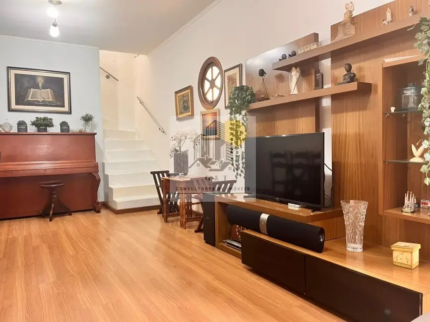 Casa com 3 quartos à venda, 184m2 em Jardim Rosa Maria, São Paulo - SP - imagem 1 Foto 1 de Casa com 3 quartos à venda, 184m2 em Jardim Rosa Maria, São Paulo - SP