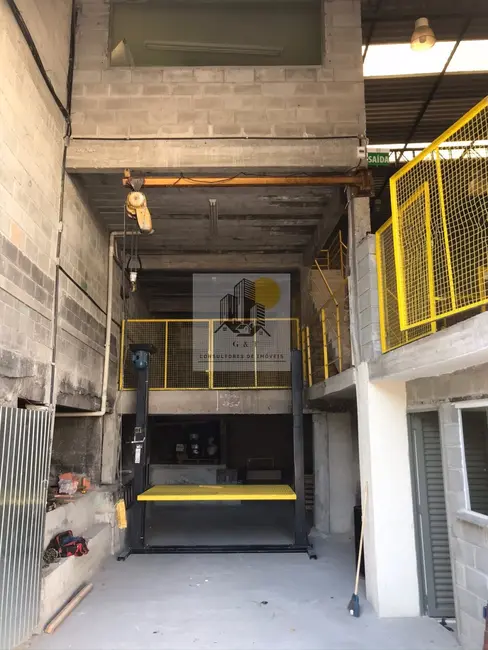 Foto 2 de Armazém / Galpão para alugar, 900m2 em Jardim Califórnia, Barueri - SP
