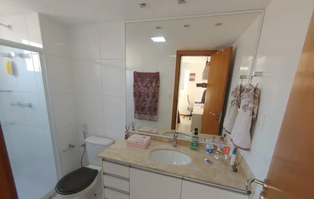 Apartamento com 3 quartos à venda, 155m2 em Pituba, Salvador - BA - imagem 8 Foto 8 de Apartamento com 3 quartos à venda, 155m2 em Pituba, Salvador - BA
