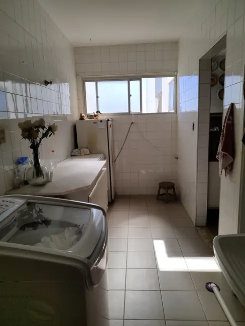 Apartamento com 4 quartos à venda, 180m2 em Itaigara, Salvador - BA - imagem 4 Foto 4 de Apartamento com 4 quartos à venda, 180m2 em Itaigara, Salvador - BA