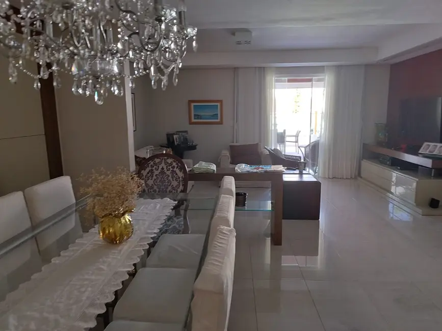 Foto 2 de Casa com 3 quartos à venda, 600m2 em Itaigara, Salvador - BA