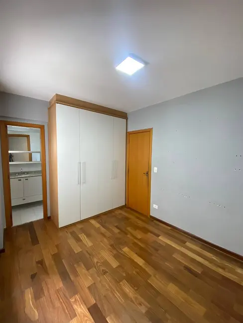 Apartamento com 4 quartos à venda, 133m2 em Sao Jose Dos Campos - SP - imagem 1 Foto 1 de Apartamento com 4 quartos à venda, 133m2 em Sao Jose Dos Campos - SP