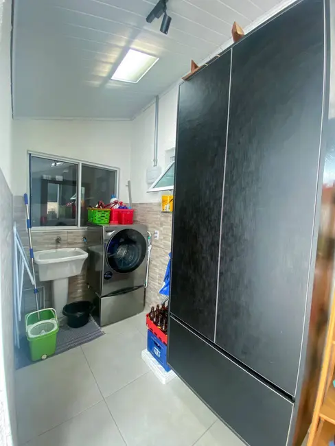 Foto 6 de Casa com 2 quartos à venda, 60m2 em Jardim Marcondes, Jacarei - SP