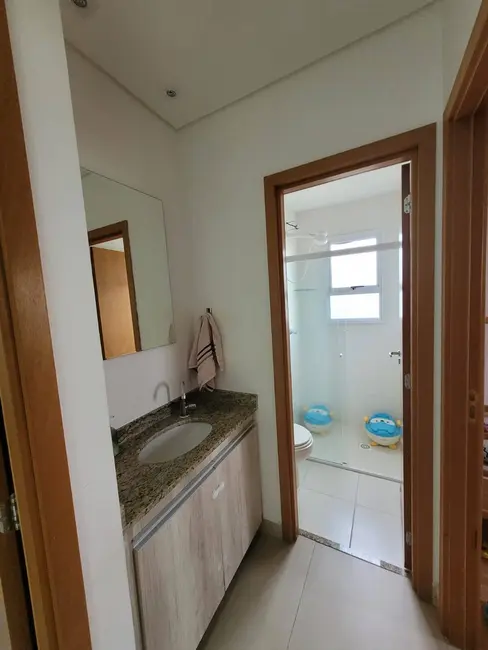 Foto 6 de Apartamento com 3 quartos à venda, 97m2 em Jardim Califórnia, Jacarei - SP