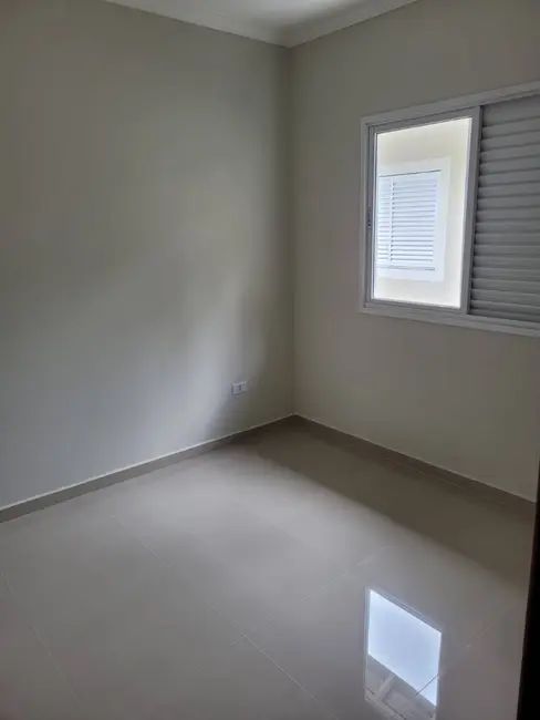 Casa com 3 quartos à venda, 83m2 em Sao Jose Dos Campos - SP - imagem 3 Foto 3 de Casa com 3 quartos à venda, 83m2 em Sao Jose Dos Campos - SP