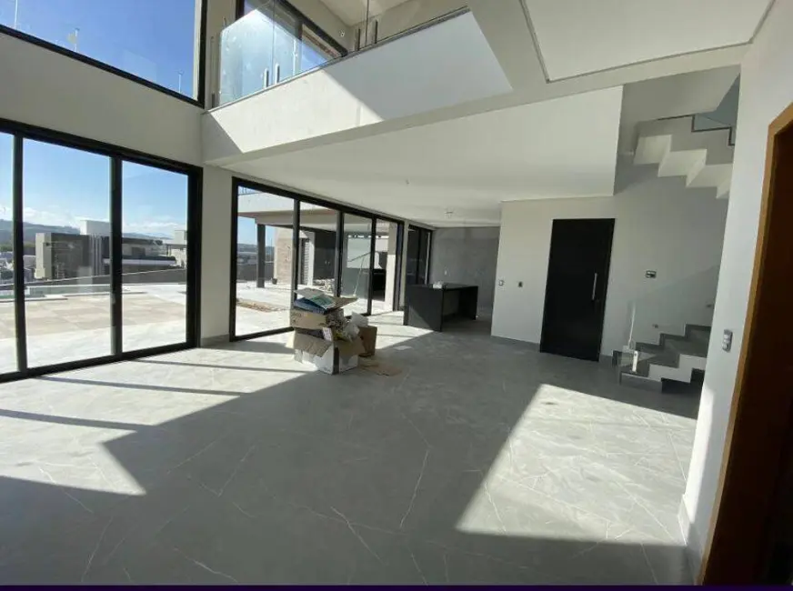 Foto 4 de Casa com 4 quartos à venda, 600m2 em Sao Jose Dos Campos - SP