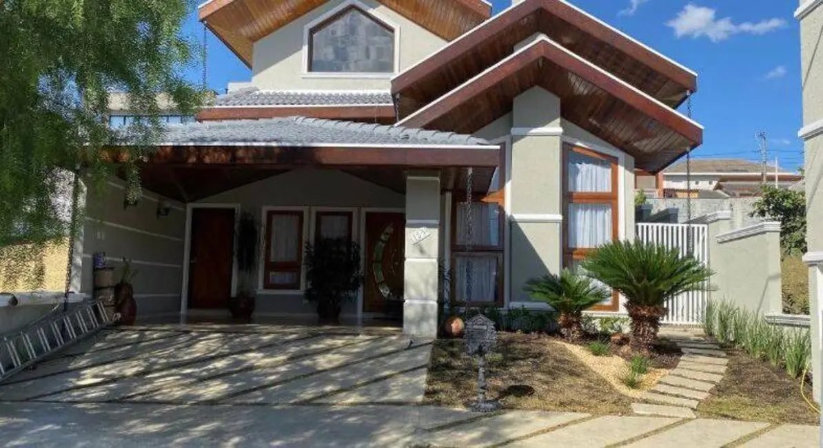 Casa de Condomínio com 3 quartos à venda, 226m2 em Sao Jose Dos Campos - SP - imagem 1 Foto 1 de Casa de Condomínio com 3 quartos à venda, 226m2 em Sao Jose Dos Campos - SP
