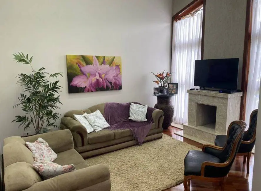 Casa de Condomínio com 3 quartos à venda, 226m2 em Sao Jose Dos Campos - SP - imagem 3 Foto 3 de Casa de Condomínio com 3 quartos à venda, 226m2 em Sao Jose Dos Campos - SP