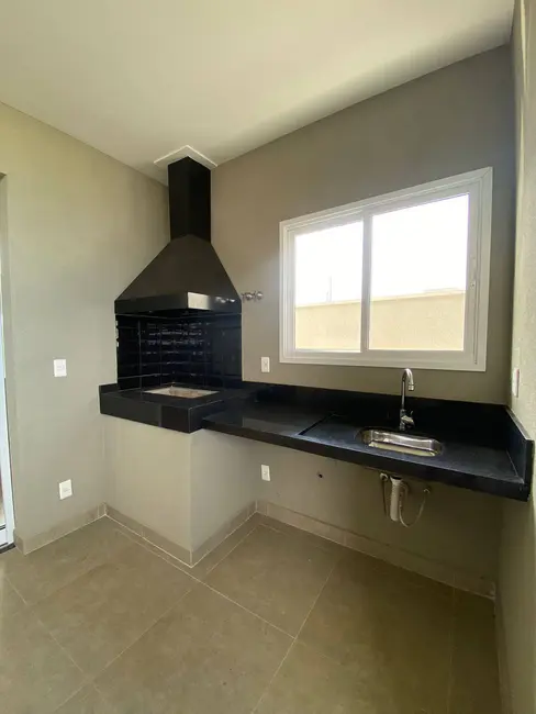 Casa de Condomínio com 3 quartos à venda e para alugar, 252m2 em Sao Jose Dos Campos - SP - imagem 6 Foto 6 de Casa de Condomínio com 3 quartos à venda e para alugar, 252m2 em Sao Jose Dos Campos - SP