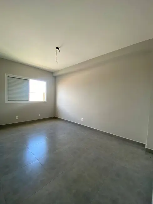 Casa de Condomínio com 3 quartos à venda e para alugar, 252m2 em Sao Jose Dos Campos - SP - imagem 3 Foto 3 de Casa de Condomínio com 3 quartos à venda e para alugar, 252m2 em Sao Jose Dos Campos - SP