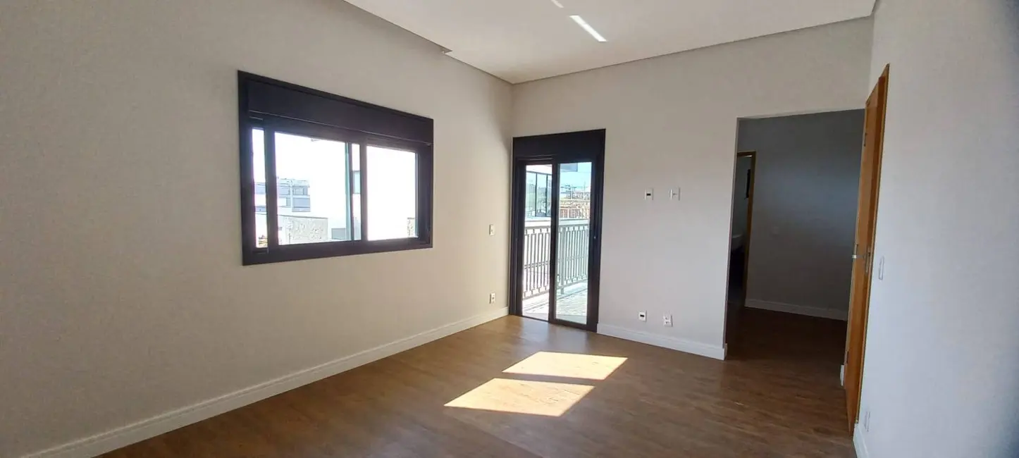 Casa de Condomínio com 4 quartos à venda, 250m2 em Sao Jose Dos Campos - SP - imagem 4 Foto 4 de Casa de Condomínio com 4 quartos à venda, 250m2 em Sao Jose Dos Campos - SP