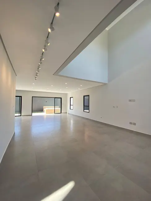 Foto 1 de Casa de Condomínio com 3 quartos à venda, 250m2 em Sao Jose Dos Campos - SP