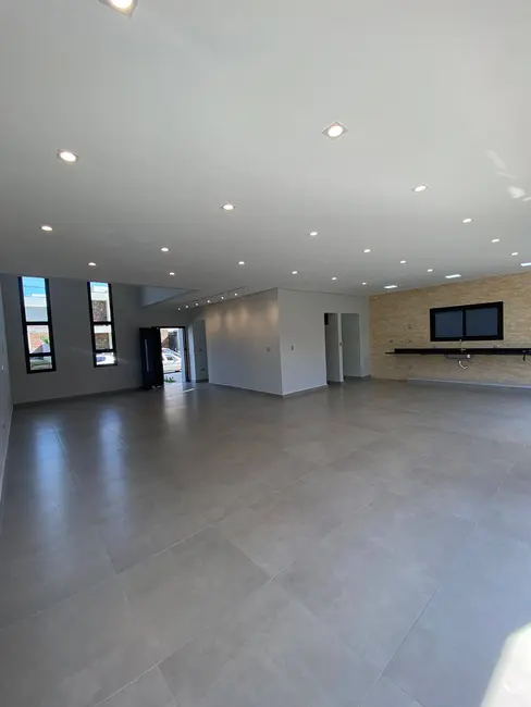 Foto 2 de Casa de Condomínio com 3 quartos à venda, 250m2 em Sao Jose Dos Campos - SP