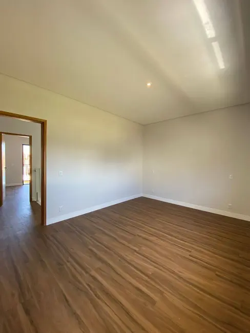 Casa de Condomínio com 4 quartos à venda, 250m2 em Sao Jose Dos Campos - SP - imagem 8 Foto 8 de Casa de Condomínio com 4 quartos à venda, 250m2 em Sao Jose Dos Campos - SP