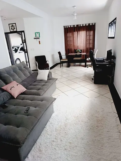 Foto 4 de Casa com 3 quartos à venda, 250m2 em Jardim Terras de São João, Jacarei - SP