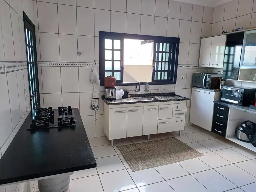 Foto 5 de Casa com 3 quartos à venda, 250m2 em Jardim Terras de São João, Jacarei - SP