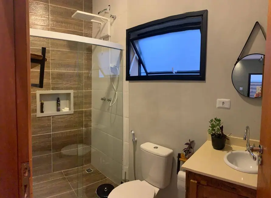 Foto 2 de Casa com 3 quartos à venda, 250m2 em Loteamento Villa Branca, Jacarei - SP