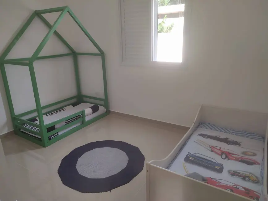 Casa de Condomínio com 2 quartos à venda, 140m2 em Sao Jose Dos Campos - SP - imagem 3 Foto 3 de Casa de Condomínio com 2 quartos à venda, 140m2 em Sao Jose Dos Campos - SP