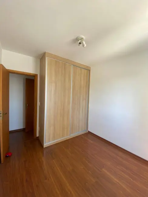 Apartamento com 3 quartos para alugar, 110m2 em Sao Jose Dos Campos - SP - imagem 3 Foto 3 de Apartamento com 3 quartos para alugar, 110m2 em Sao Jose Dos Campos - SP