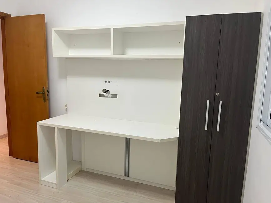 Apartamento com 3 quartos para alugar, 110m2 em Sao Jose Dos Campos - SP - imagem 9 Foto 9 de Apartamento com 3 quartos para alugar, 110m2 em Sao Jose Dos Campos - SP