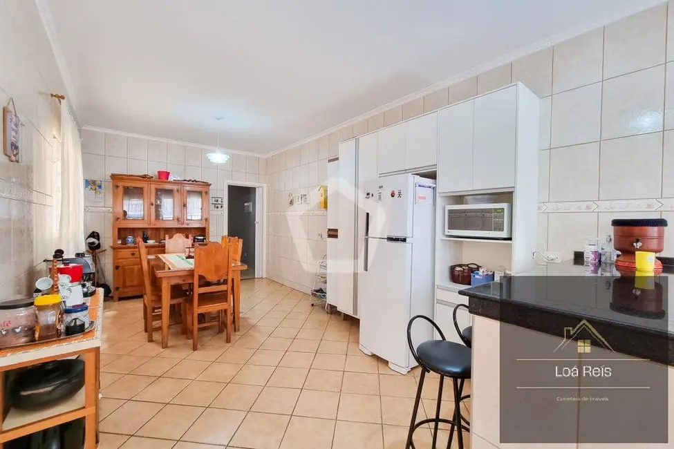 Foto 9 de Casa com 4 quartos à venda em Sao Jose Dos Campos - SP