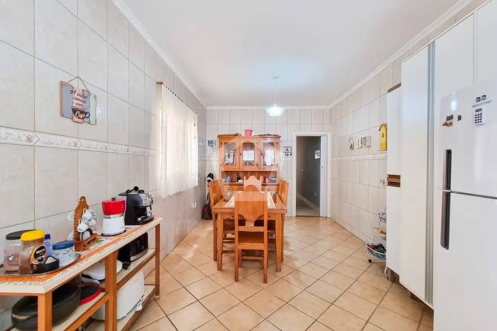 Foto 8 de Casa com 4 quartos à venda em Sao Jose Dos Campos - SP