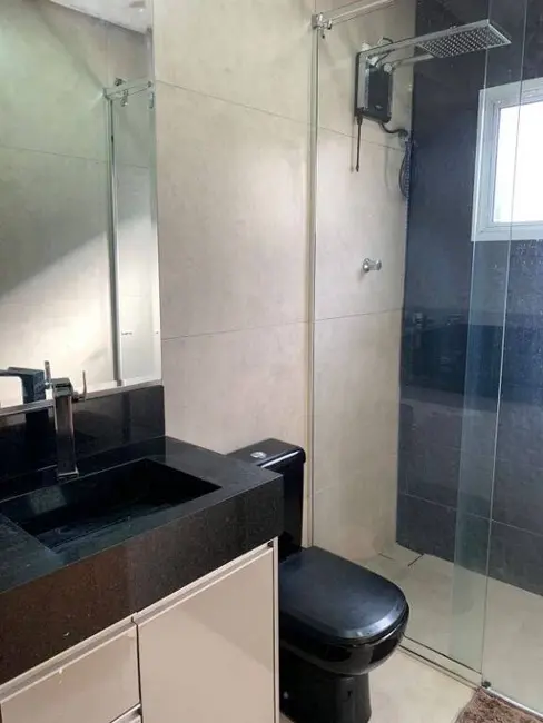 Foto 2 de Casa com 3 quartos à venda em Sao Jose Dos Campos - SP