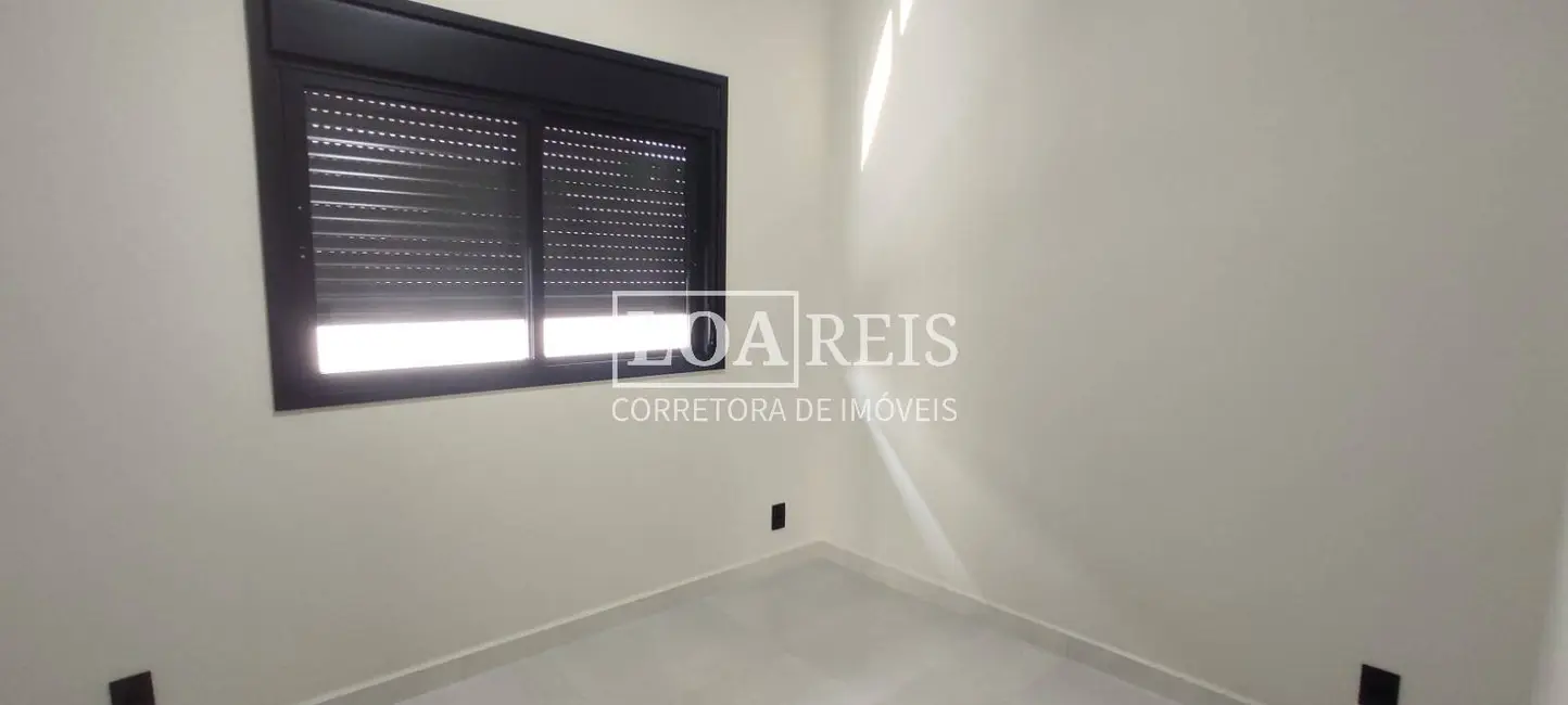 Foto 3 de Casa de Condomínio com 3 quartos à venda, 250m2 em Cacapava - SP