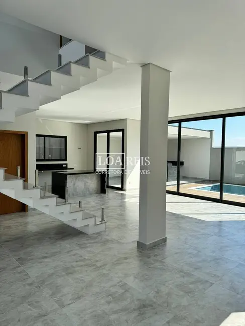 Casa de Condomínio com 4 quartos à venda, 280m2 em Sao Jose Dos Campos - SP - imagem 4 Foto 4 de Casa de Condomínio com 4 quartos à venda, 280m2 em Sao Jose Dos Campos - SP