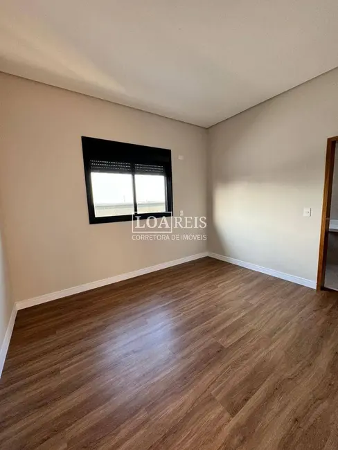 Casa de Condomínio com 4 quartos à venda, 280m2 em Sao Jose Dos Campos - SP - imagem 9 Foto 9 de Casa de Condomínio com 4 quartos à venda, 280m2 em Sao Jose Dos Campos - SP