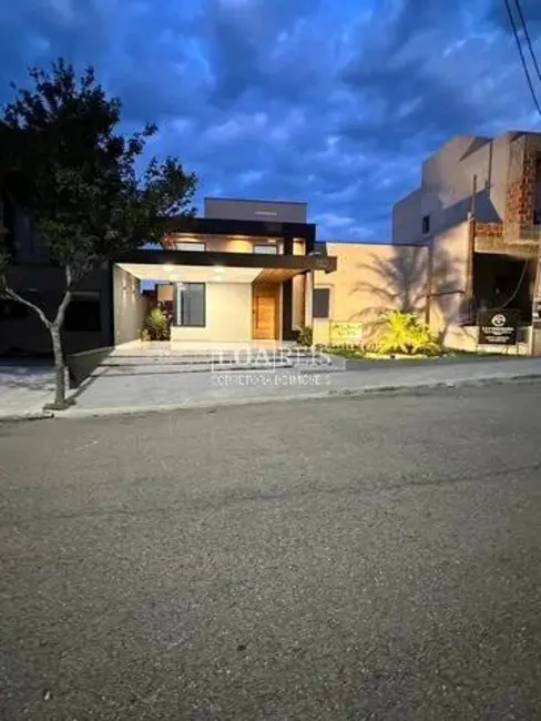 Foto 4 de Casa de Condomínio com 3 quartos à venda, 150m2 em Bairro do Grama, Cacapava - SP