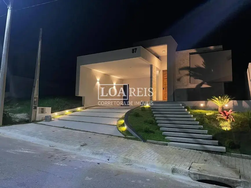 Foto 3 de Casa de Condomínio com 3 quartos à venda, 360m2 em Cacapava - SP